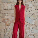 Conjunto Antoinette™ com Colete Alfaiatado e Calça de Linhas Alongadas / Clássico, Feminino e Inesquecível!